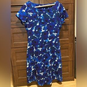 Blue floral dress Sz 8 🩵